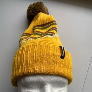 Patagonia Men’s Beanie Hat Powder Town Yellow Double Layer Knit Unisex One Size